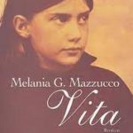 Jeudi 7 mars 2024 16h30- lieu à définir – Conférence « Les personnages féminins dans le roman Vita de Mélania G. Mazzucco entre rêve de bonheur amoureux et rêve américain »